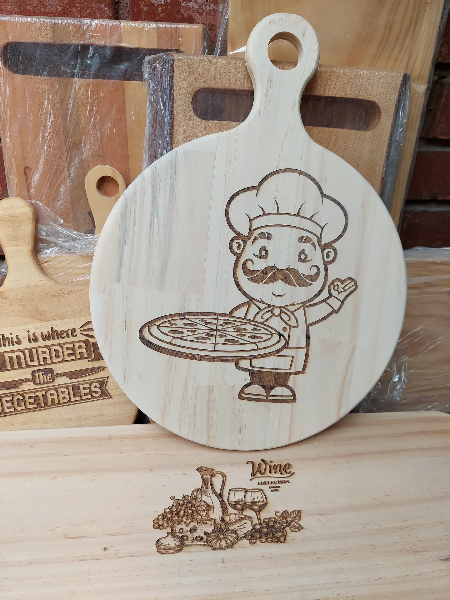 Tabla Pizzas 35 cm diámetro x 45 cm largo tratada y curada Top Oil Grabada Láser 2