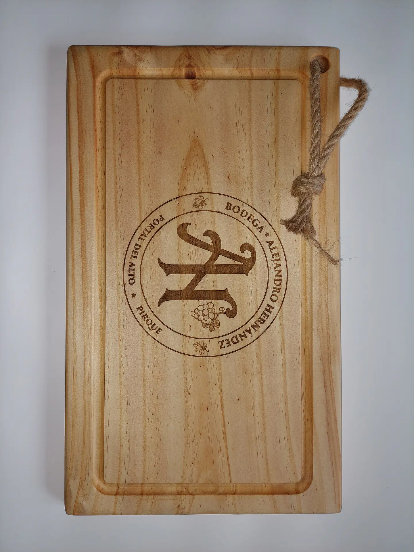 Pack 6 platos madera 40 x 23 centímetros con logo cliente 2