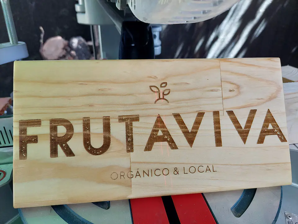 Letreros y Grabados en CNC  Laser y Router Personalizados Cartelería en Madera grabada  5