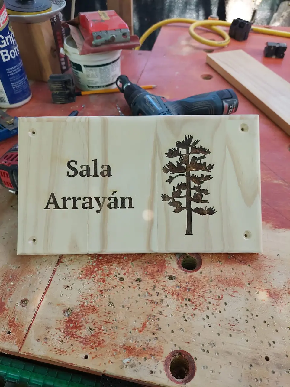 Letreros y Grabados en CNC  Laser y Router Personalizados Cartelería en Madera grabada  18