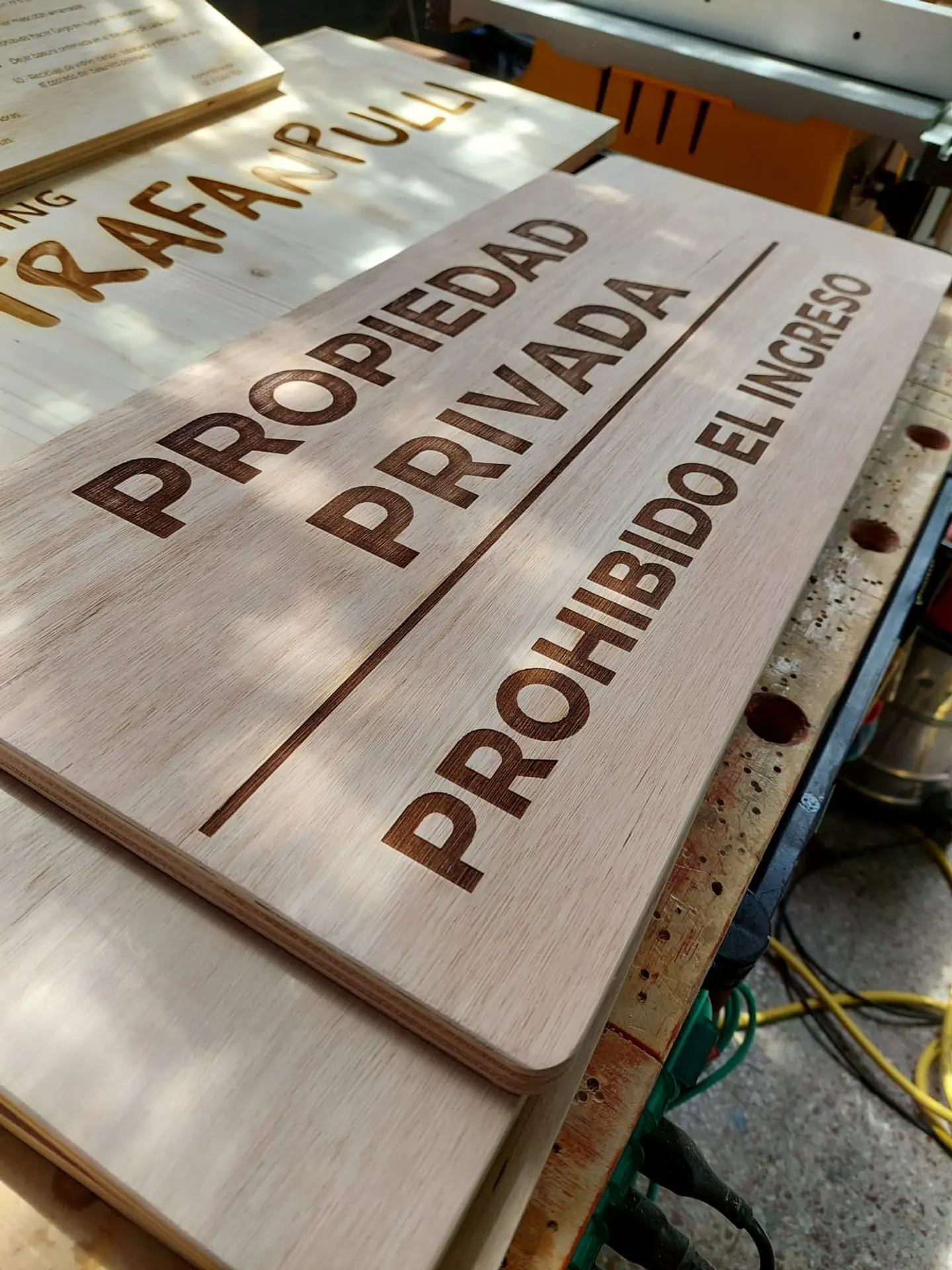 LETRERO MADERA TERCIADO PROPIEDAD PRIVADA - 60 X 30 CM RESISTENTE INTERPERIE 3