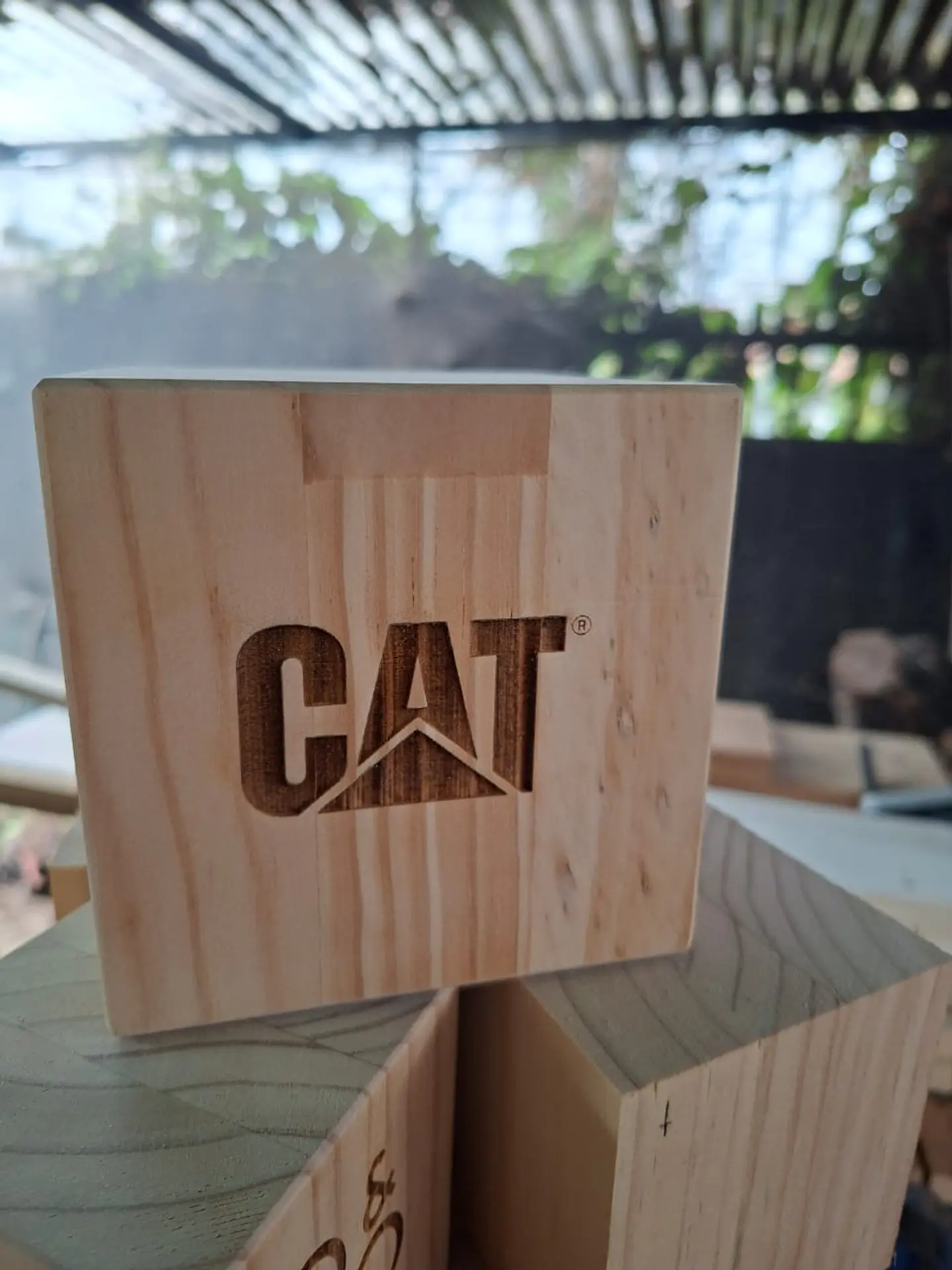 Cubo de Madera con Código QR 23