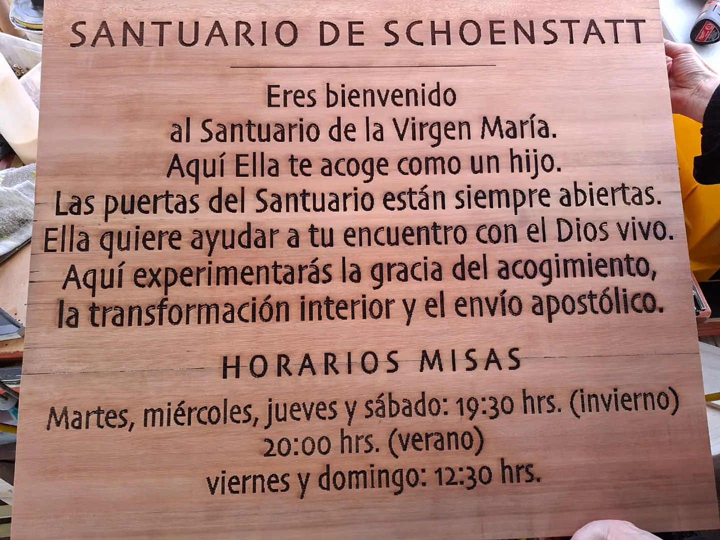 Letreros y Grabados en CNC  Laser y Router Personalizados Cartelería en Madera grabada  46