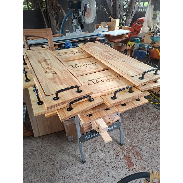 GRABADO Y CORTE LASER GRANDES FORMATOS