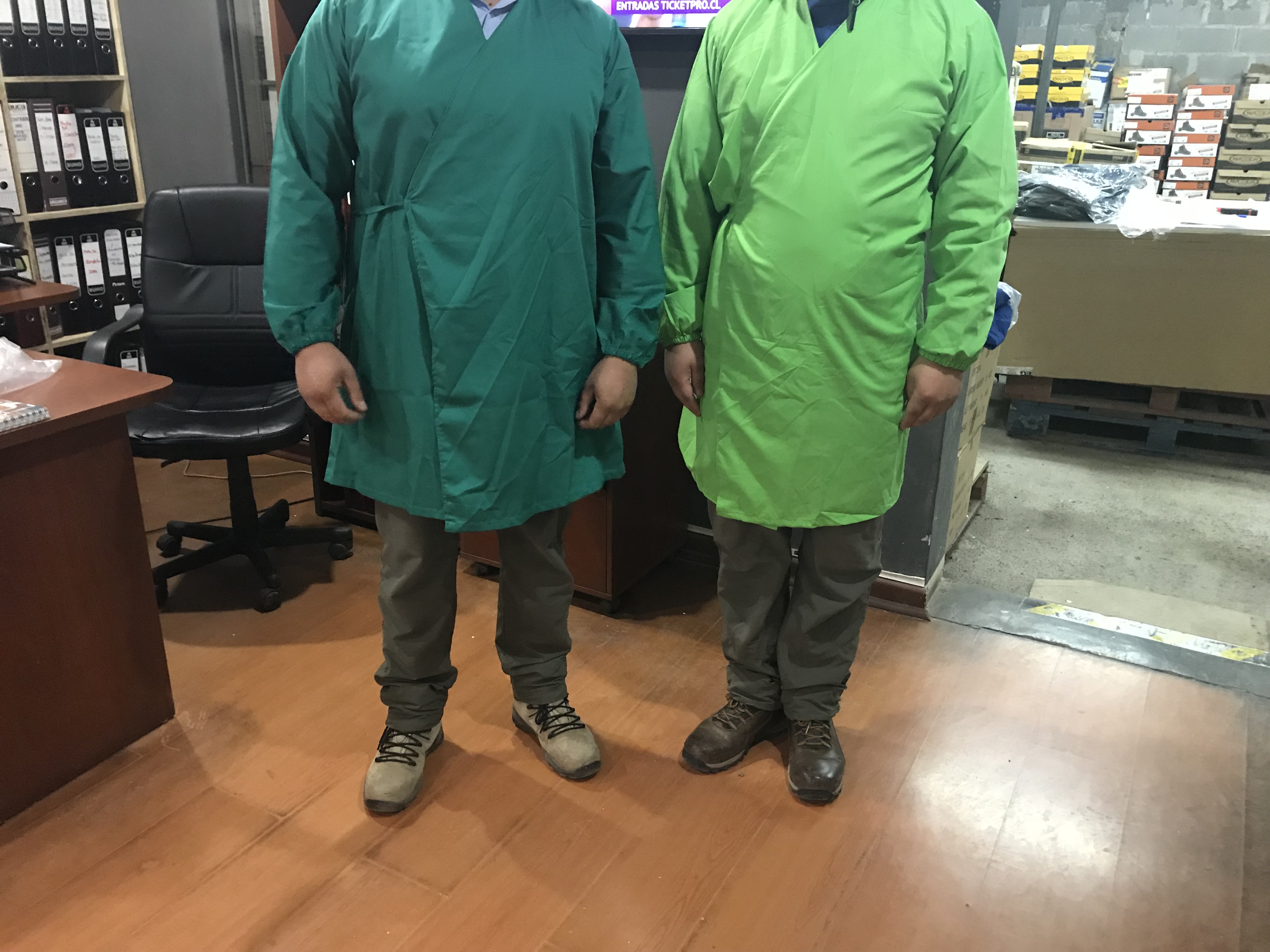 Delantal Cruzado para packing tipo kimono con amarra costados tela Poplin