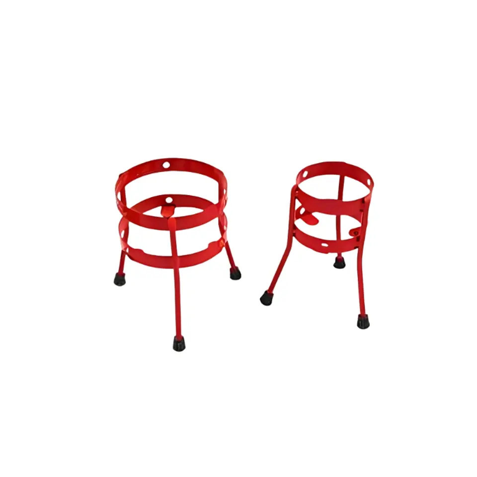 SOPORTE TRIPODE PARA EXTINTOR PQS 6 KG 1