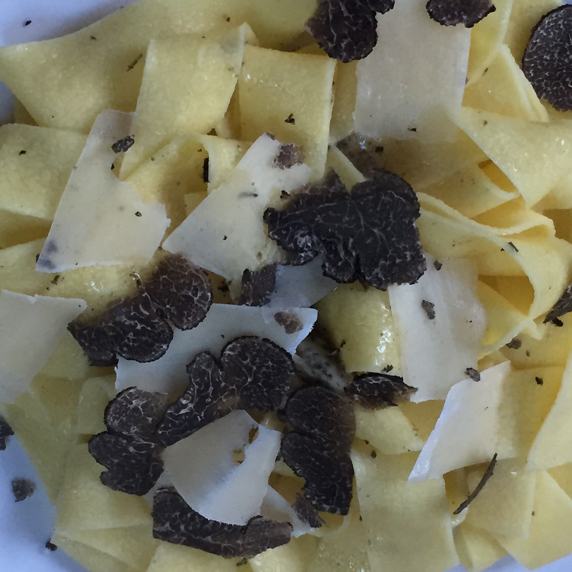 Aceite de oliva con aroma de Trufa Negra + Aceite de oliva con aroma de Trufa Blanca 8