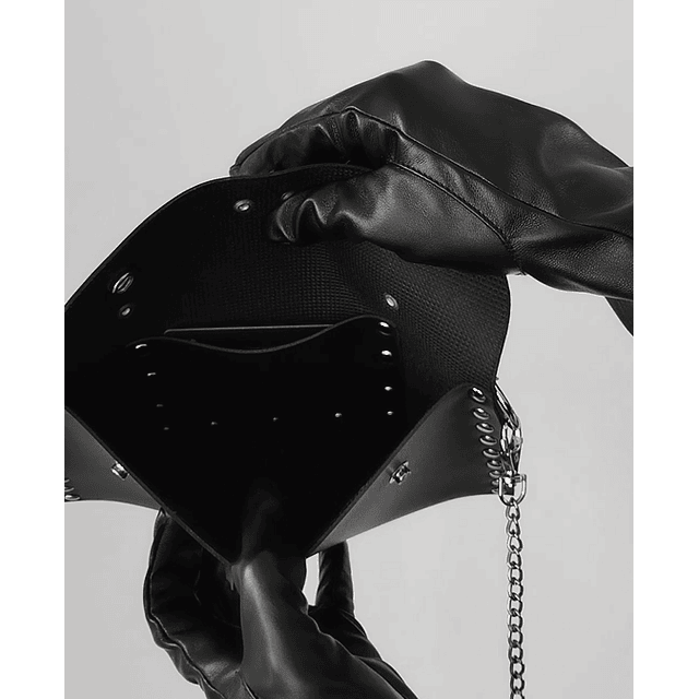 ECLIPSE Choker Bag (Negra)