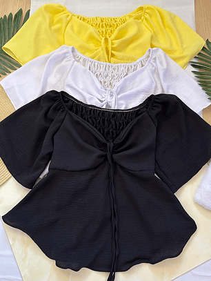 Blusa con cordón 