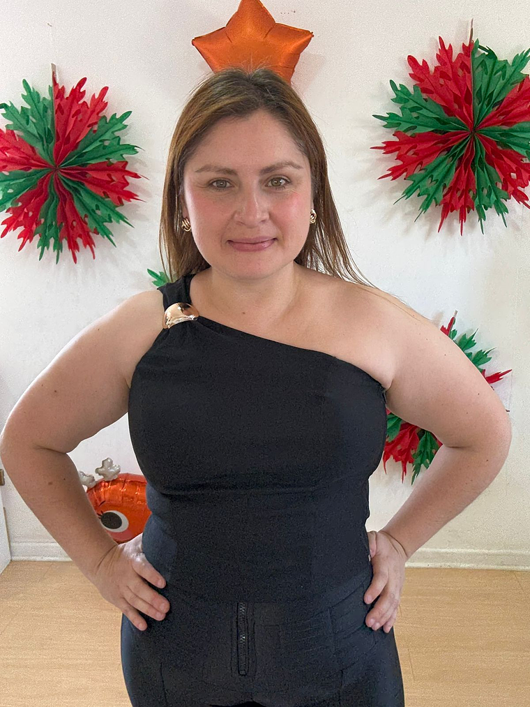 Cropped un hombro detalle dorado 2