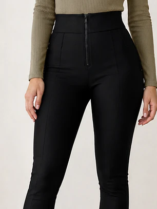 Pantalón de Línea Recta tres cierres