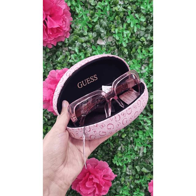 LENTES ROSADOS GUESS CON ESTUCHE ROSADO