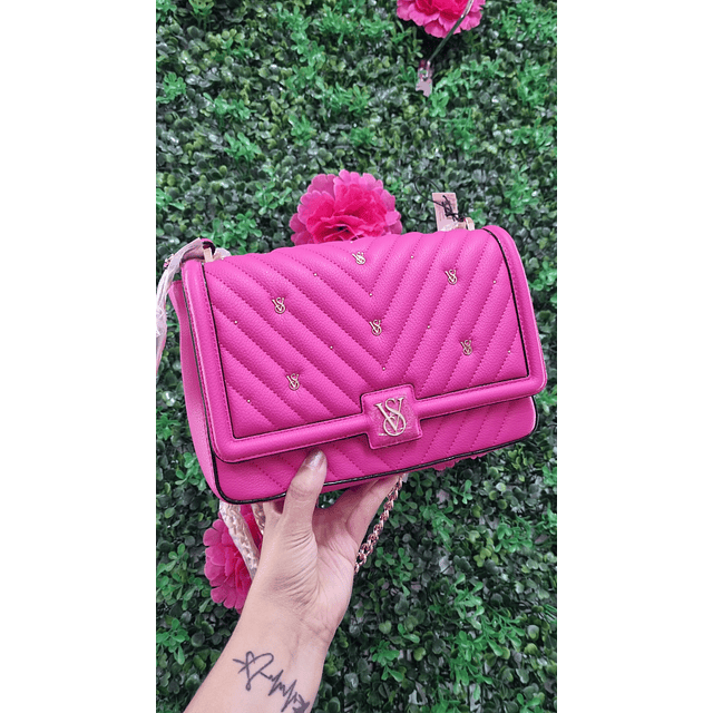 CROSSBODY VS MEDIANO FUCSIA CON TAPA