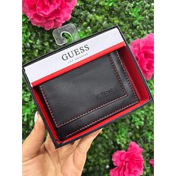 BILLETERA GUESS CON LINEAS ROJAS