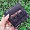 BILLETERA JUICY CUADRADA NEGRA DETALLE CANDADO
