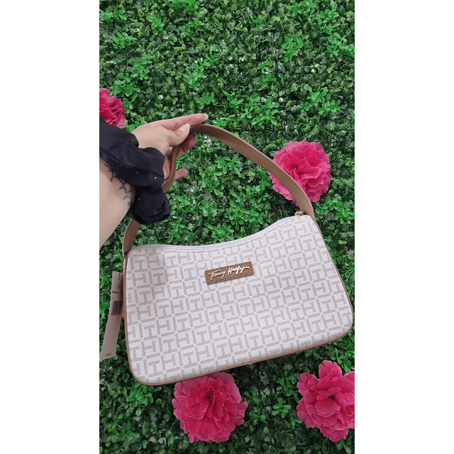 CARTERA DE HOMBRO TOMMY BEIGE CON CAFE