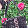 CROSSBODY GUESS NEGRO DE CHAROL