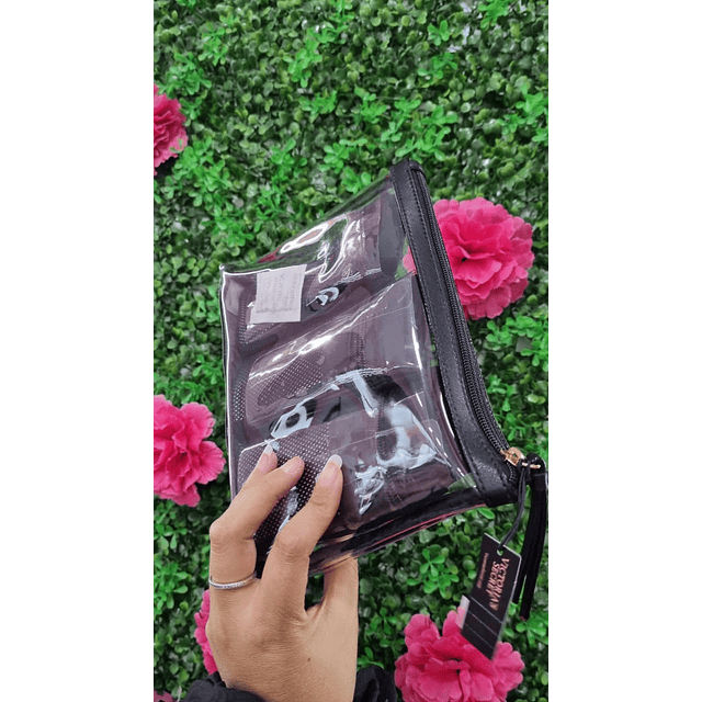 SET BOLSA DE VIAJE O LAVADO VS NEGRO