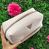 COSMETIQUERO ROSADO GUESS