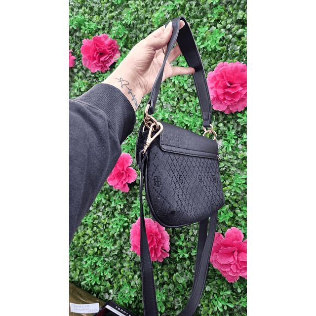 CROSSBODY TOMMY NEGRO