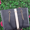 TOTE GUESS CON CADENAS Y FRANJA AL CENTRO BLANCA VERTICAL