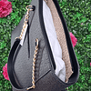 TOTE GUESS CON CADENAS Y FRANJA AL CENTRO BLANCA VERTICAL