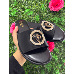 SANDALIAS GUESS NEGRA CON BRILLO T38
