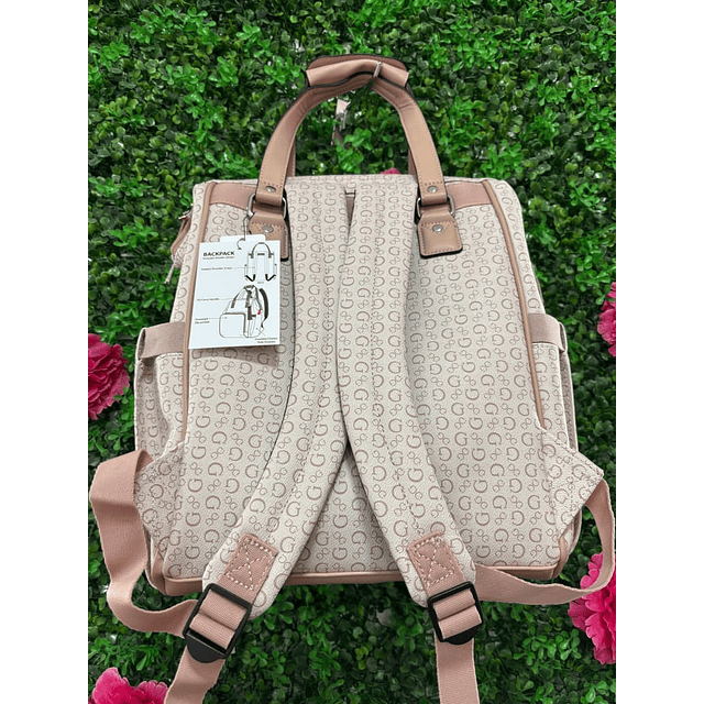 PAÑALERA GUESS TIPO MOCHILA ROSADA