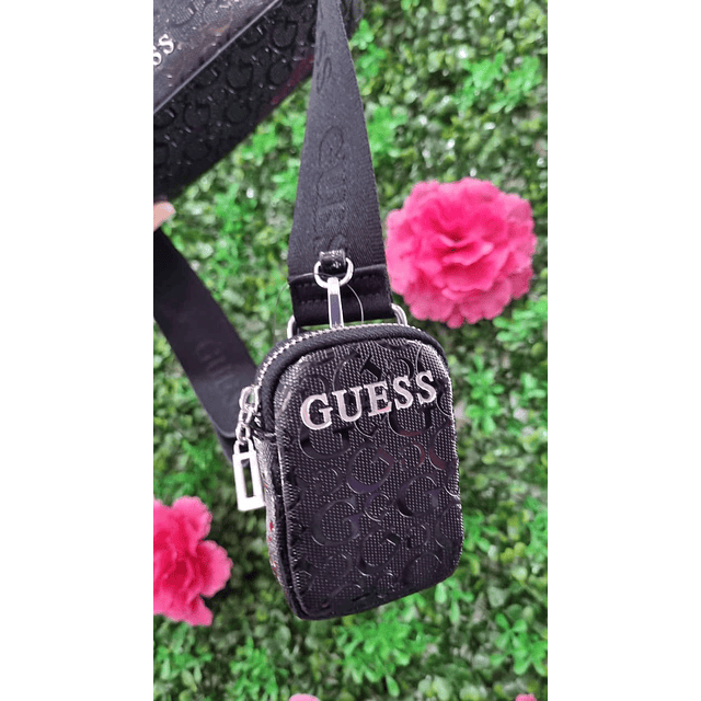 CROSSBODY NEGROC CHAROL CON CADENA GUESS