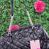 CARTERA NEGRA DE HOMBRO CHAROL JUICY
