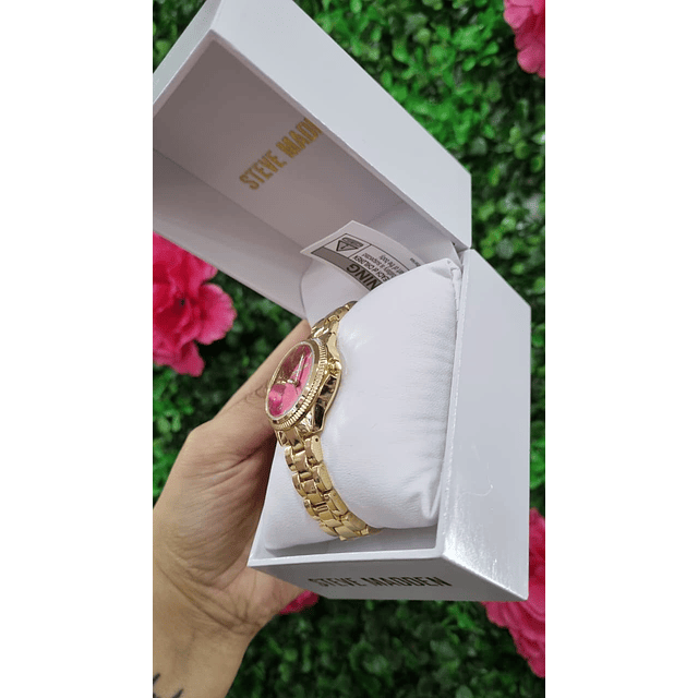 RELOJ STEVE MADDEN DORADO CON ROSADO MEDIANO