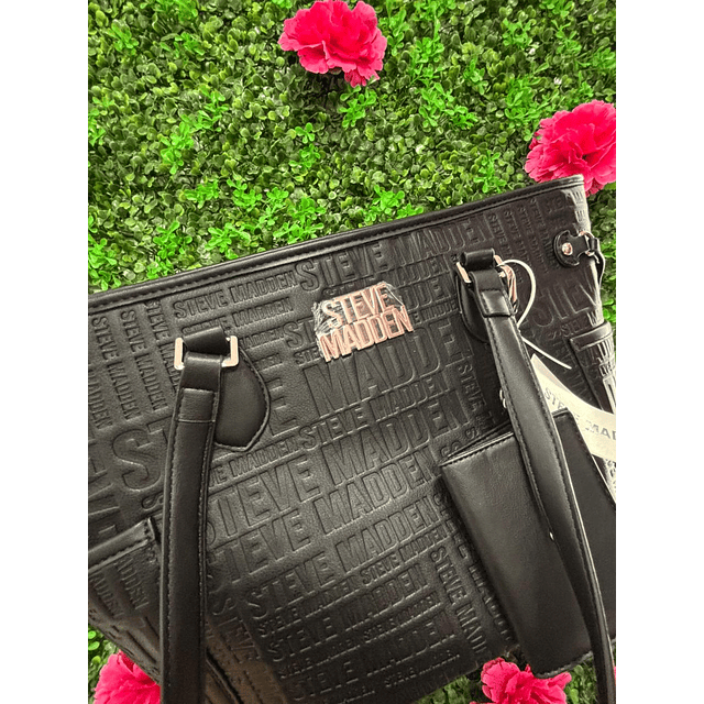 TOTE STEVE MADDEN NEGRO CIERRE COMPLETO + TARJETERO