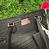 TOTE STEVE MADDEN NEGRO CIERRE COMPLETO + TARJETERO