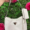 CARTERA GUESS LUNA BLANCA CON MONEDERO