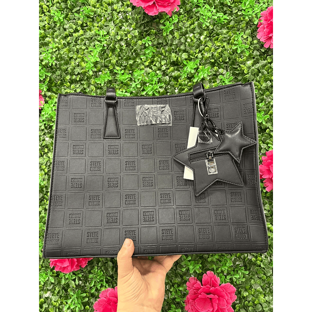 TOTE STEVE MADDEN NEGRO DETALLE ESTRELLA