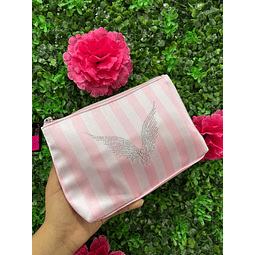 COSMETIQUERO VS SIGNATURE ALAS CON BRILLOS