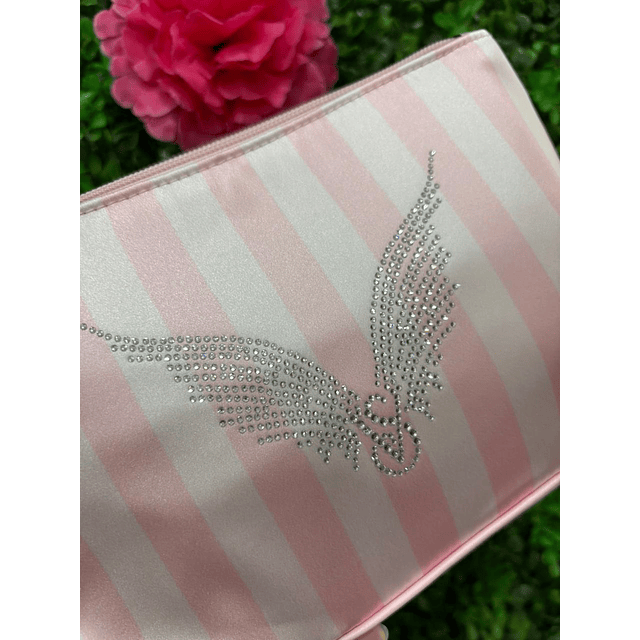 COSMETIQUERO VS SIGNATURE ALAS CON BRILLOS