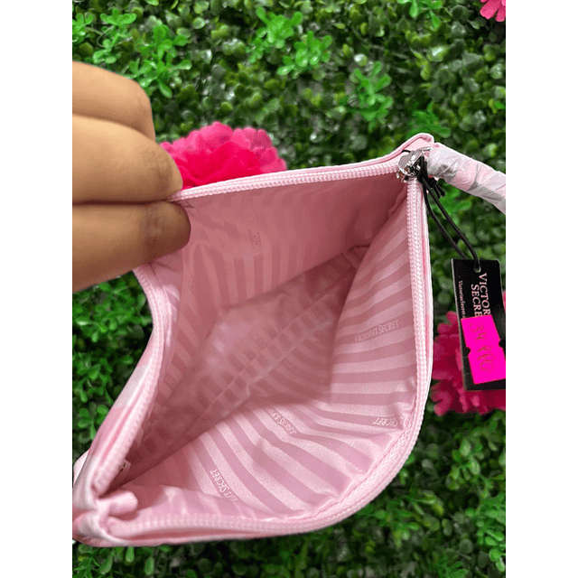 COSMETIQUERO VS SIGNATURE ALAS CON BRILLOS