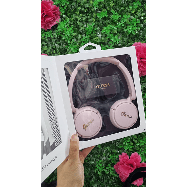 AUDIFONOS GUESS ROSADOS