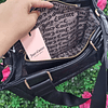 TOTE JUICY MEDIANO NEGRO LOGO JC Y CORAZONES
