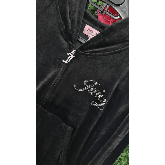 BUZO JUICY NEGRO TALLA L MODELO 2
