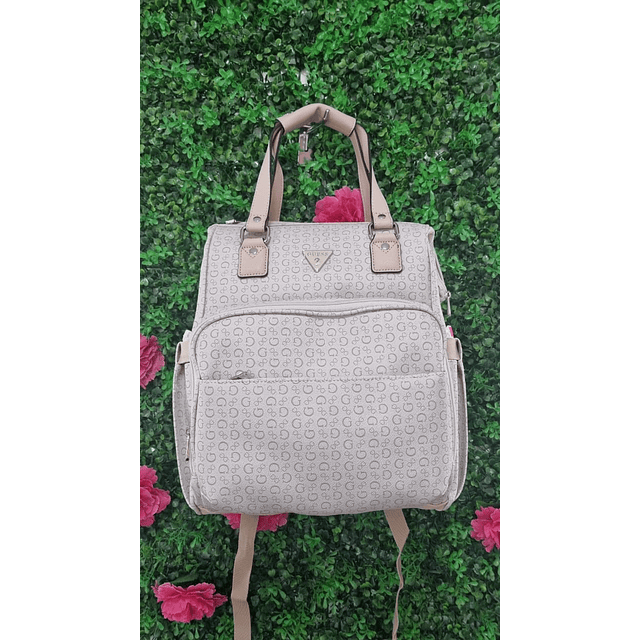 PAÑALERA GUESS ROSA CLARO ESTILO MOCHILA
