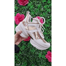 ZAPATILLA OLYMPIA DORADA NRO 8