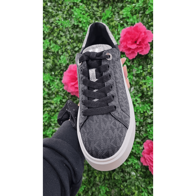 ZAPATILLA MK NEGRA TALLA 35 - ROMEY
