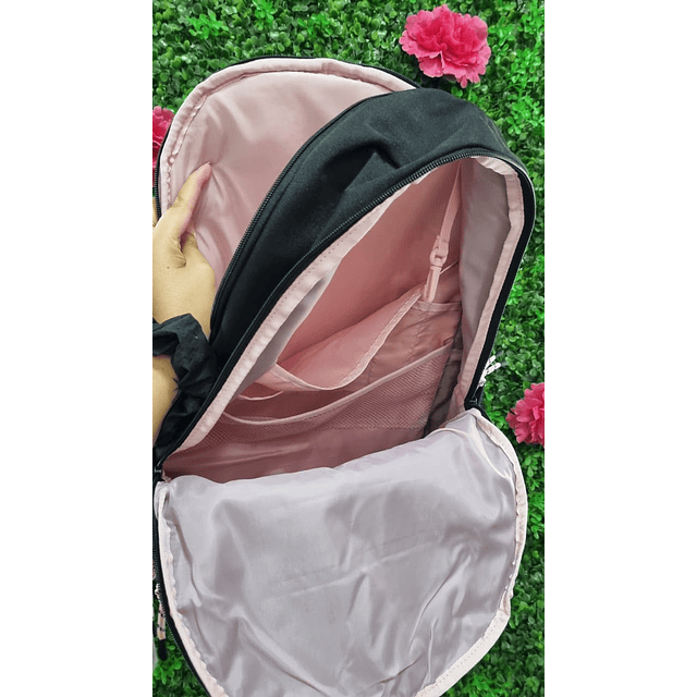 MOCHILA UNIVERSITARIA PINK NEGRA