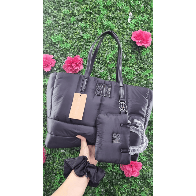 BOLSO ACOLCHADO NEGRO STEVE MADDEN+MONEDERO