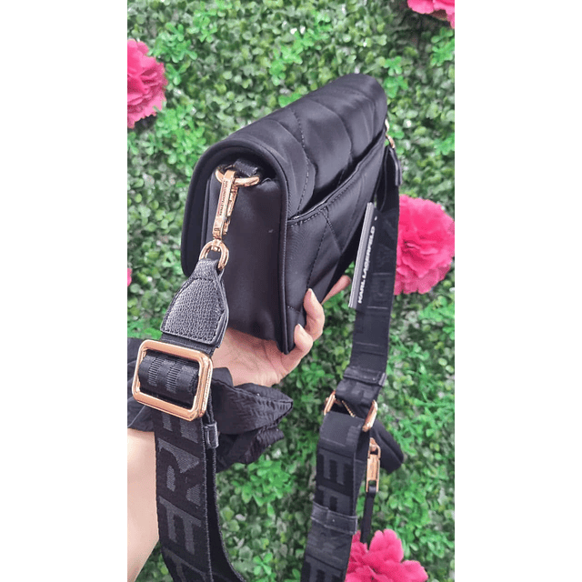 CROSSBODY KARL LAGERFELD PARIS ACOLCHADO
