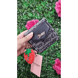 BILLETERA JUICY GRIS CON NEGRO DETALLE FRUTILLA