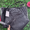 TOTE GUESS NEGRO TRIANGULO ? + COSMETIQUERO