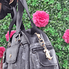 CARTERA DE HOMBRO JUICY NEGRA CON GRIS 2 BOLSILLOS